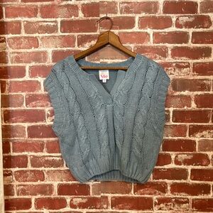 So Me Women's Gray V-Neck Sweater Vest